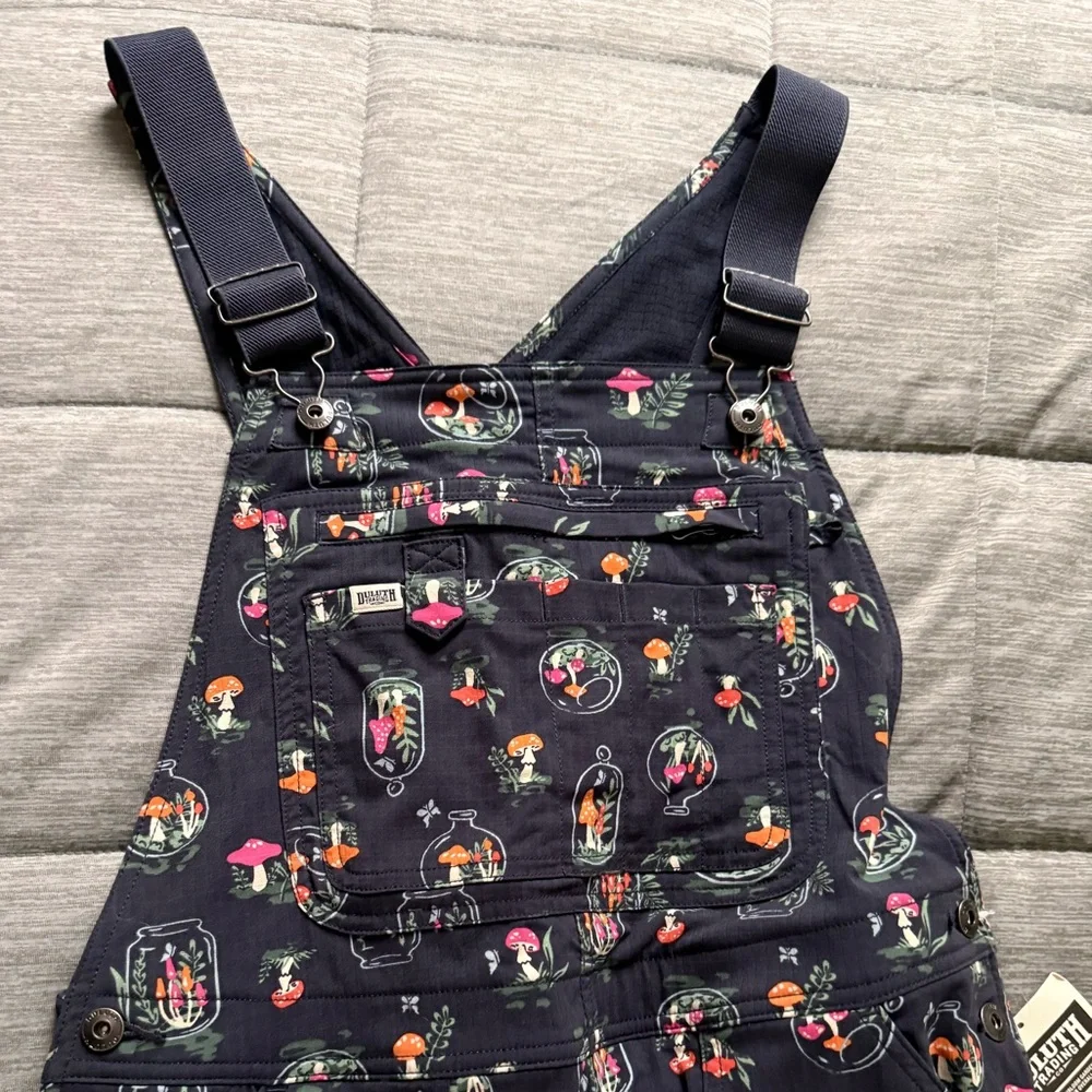 Duluth Trading Co Women's Heirloom Gardening Lined Bib Overalls - Picture 5 of 9